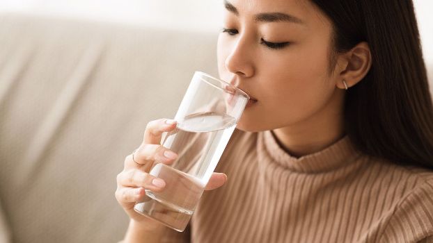 Simak! Ini Penelitian Terbaru, Orang Tidak Perlu Minum Air Putih Terlalu Banyak